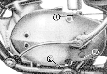 Bild 41. Getriebeöl-Einfüll- und -Ablaßschrauben